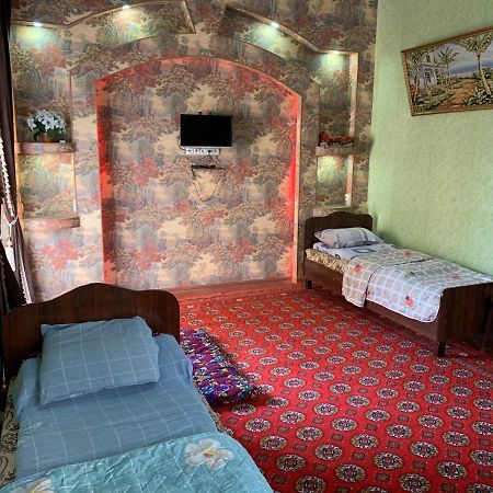 Muharram Homestay In The Neighborhood Of The Registan Square, 家族 ゲストハウス Samarkanda Zewnętrze zdjęcie