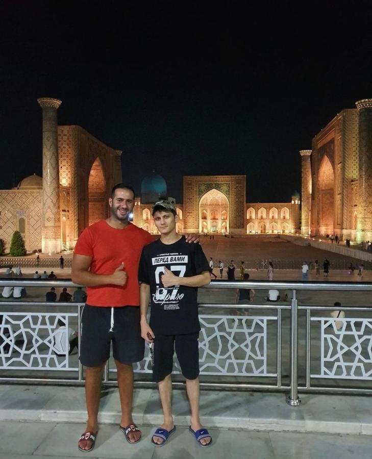 Muharram Homestay In The Neighborhood Of The Registan Square, 家族 ゲストハウス Samarkanda Zewnętrze zdjęcie