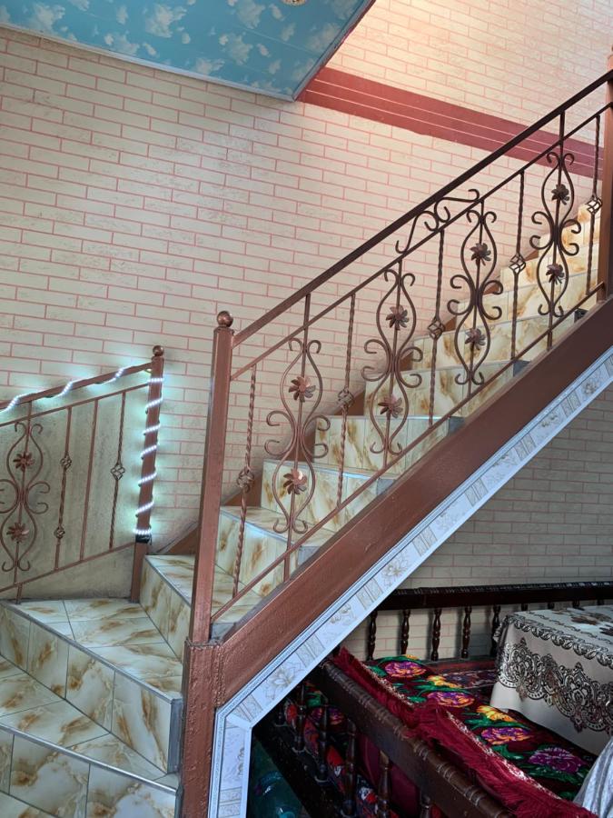 Muharram Homestay In The Neighborhood Of The Registan Square, 家族 ゲストハウス Samarkanda Zewnętrze zdjęcie