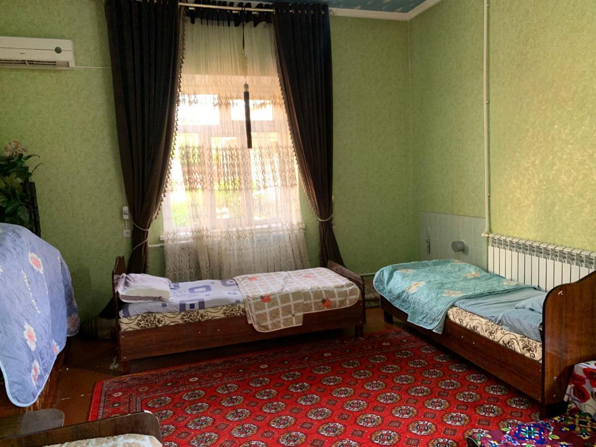 Muharram Homestay In The Neighborhood Of The Registan Square, 家族 ゲストハウス Samarkanda Zewnętrze zdjęcie