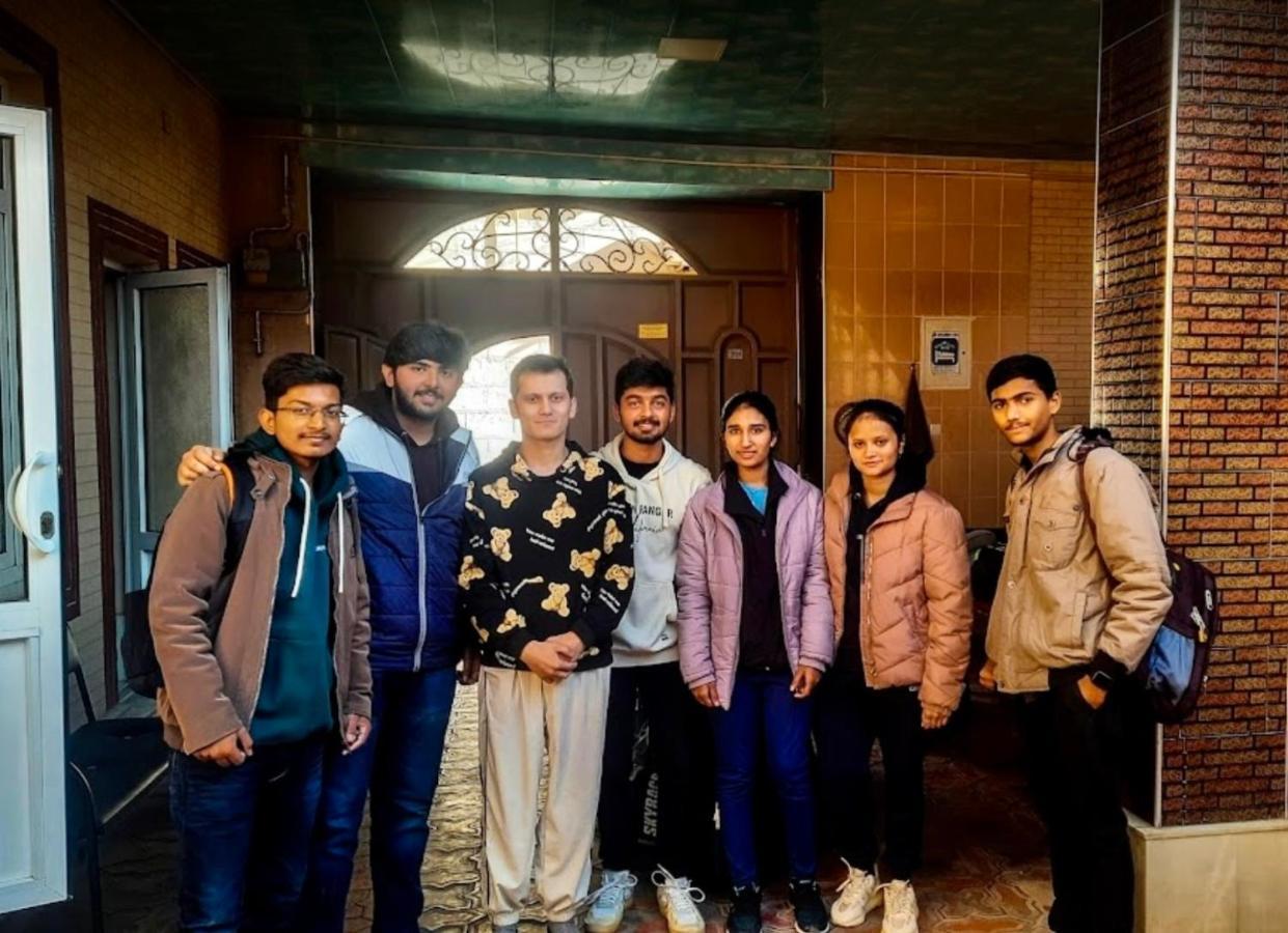 Muharram Homestay In The Neighborhood Of The Registan Square, 家族 ゲストハウス Samarkanda Zewnętrze zdjęcie