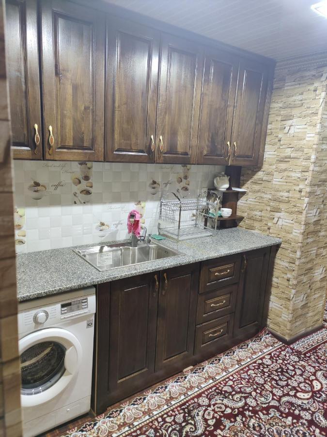 Muharram Homestay In The Neighborhood Of The Registan Square, 家族 ゲストハウス Samarkanda Zewnętrze zdjęcie