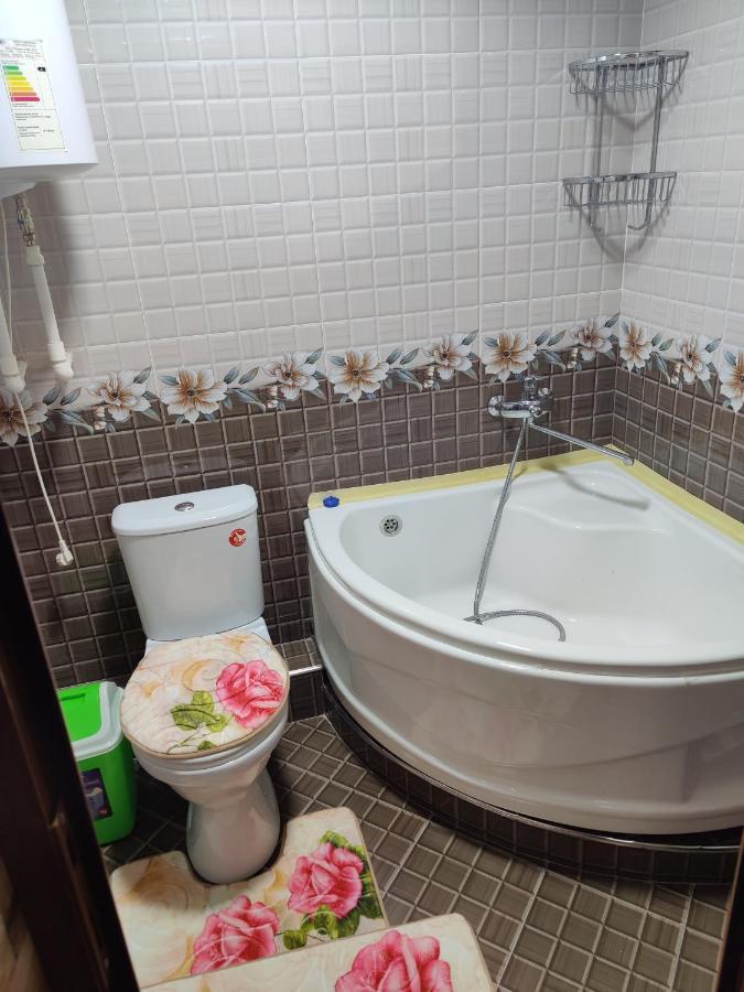 Muharram Homestay In The Neighborhood Of The Registan Square, 家族 ゲストハウス Samarkanda Zewnętrze zdjęcie