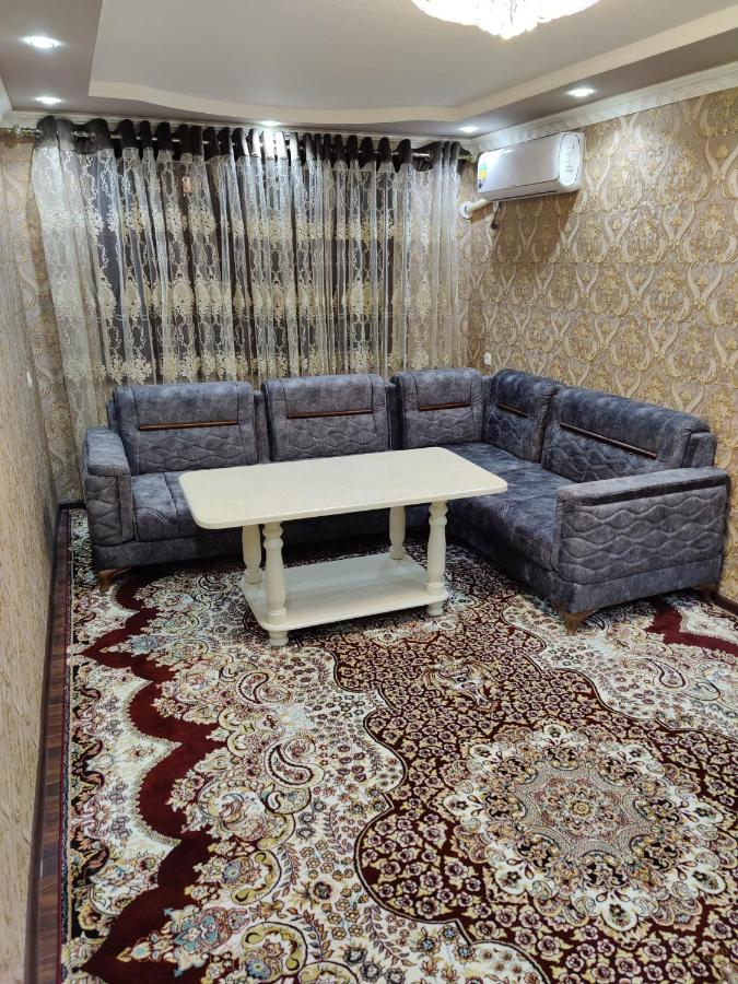 Muharram Homestay In The Neighborhood Of The Registan Square, 家族 ゲストハウス Samarkanda Zewnętrze zdjęcie