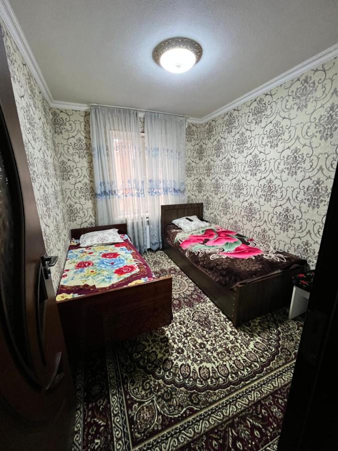 Muharram Homestay In The Neighborhood Of The Registan Square, 家族 ゲストハウス Samarkanda Zewnętrze zdjęcie