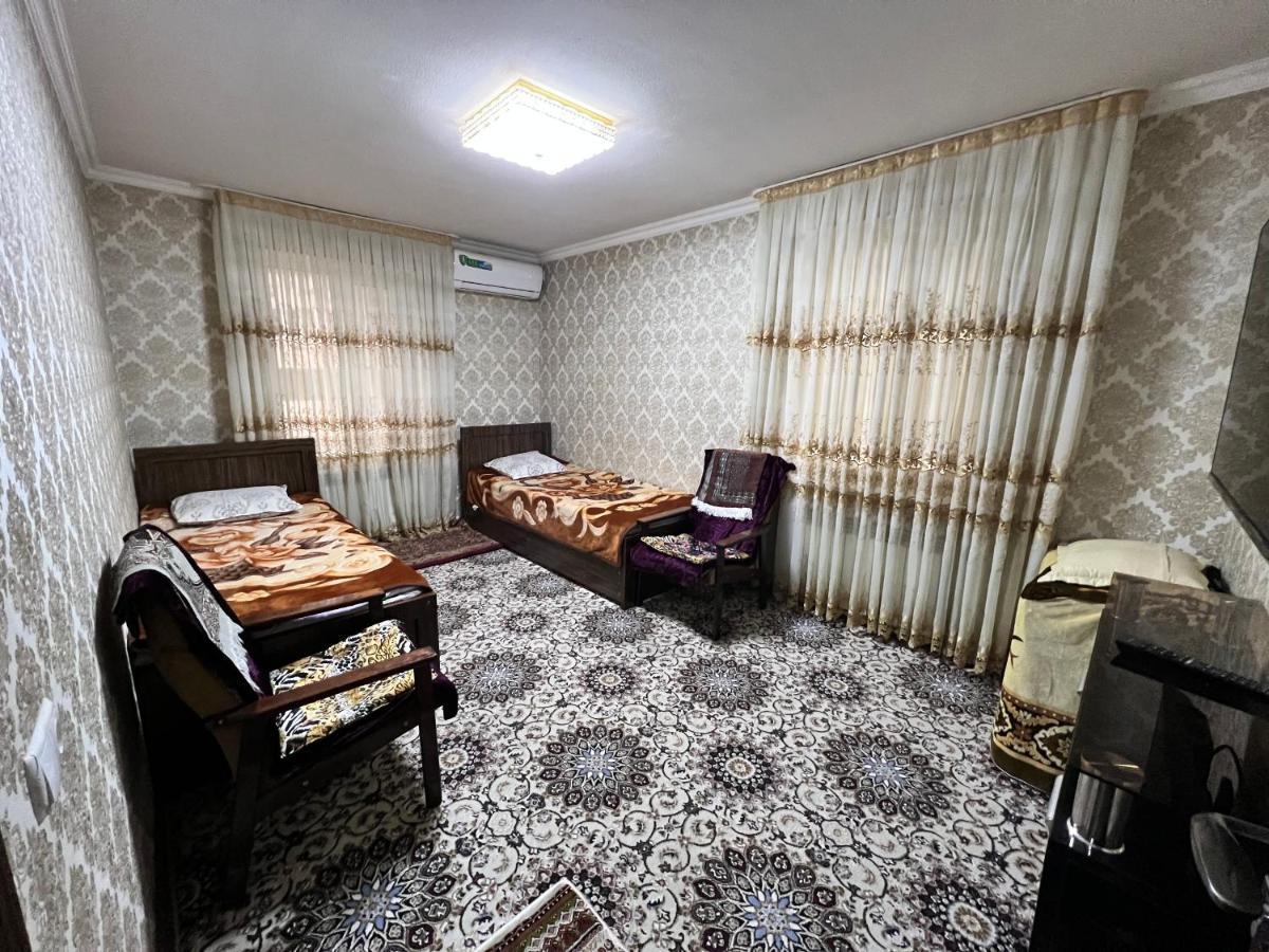 Muharram Homestay In The Neighborhood Of The Registan Square, 家族 ゲストハウス Samarkanda Zewnętrze zdjęcie