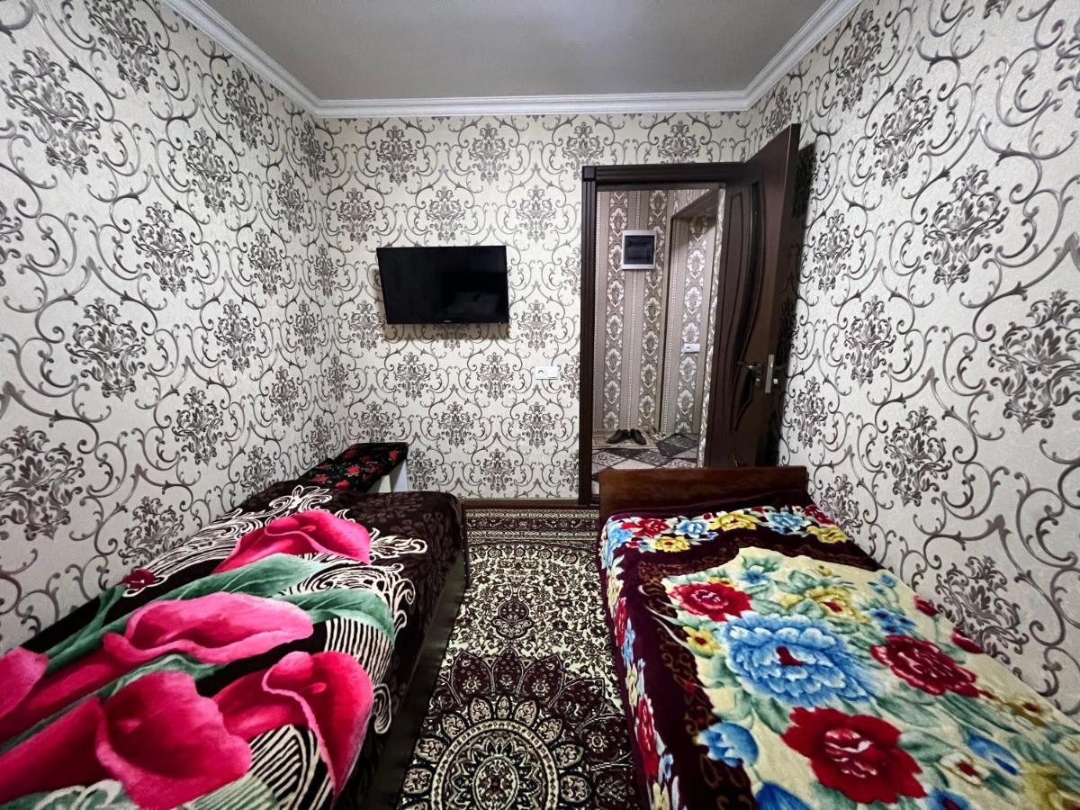 Muharram Homestay In The Neighborhood Of The Registan Square, 家族 ゲストハウス Samarkanda Zewnętrze zdjęcie