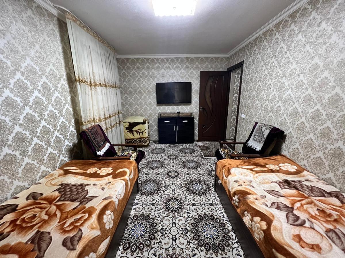 Muharram Homestay In The Neighborhood Of The Registan Square, 家族 ゲストハウス Samarkanda Zewnętrze zdjęcie