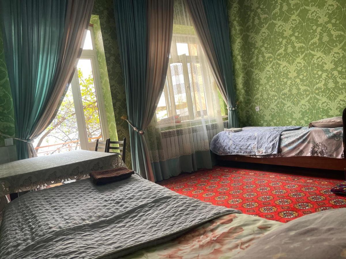 Muharram Homestay In The Neighborhood Of The Registan Square, 家族 ゲストハウス Samarkanda Zewnętrze zdjęcie